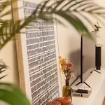 Flh Cais Sodre Artsy Flat Apartman *